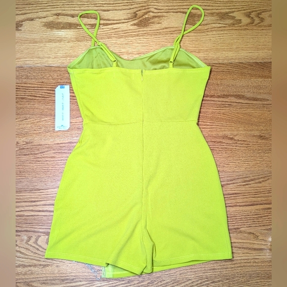 Almost Famous NWT Medium Chartreuse Faux Wrap Tank Top Romper w Sequin Fringe - Picture 13 of 13